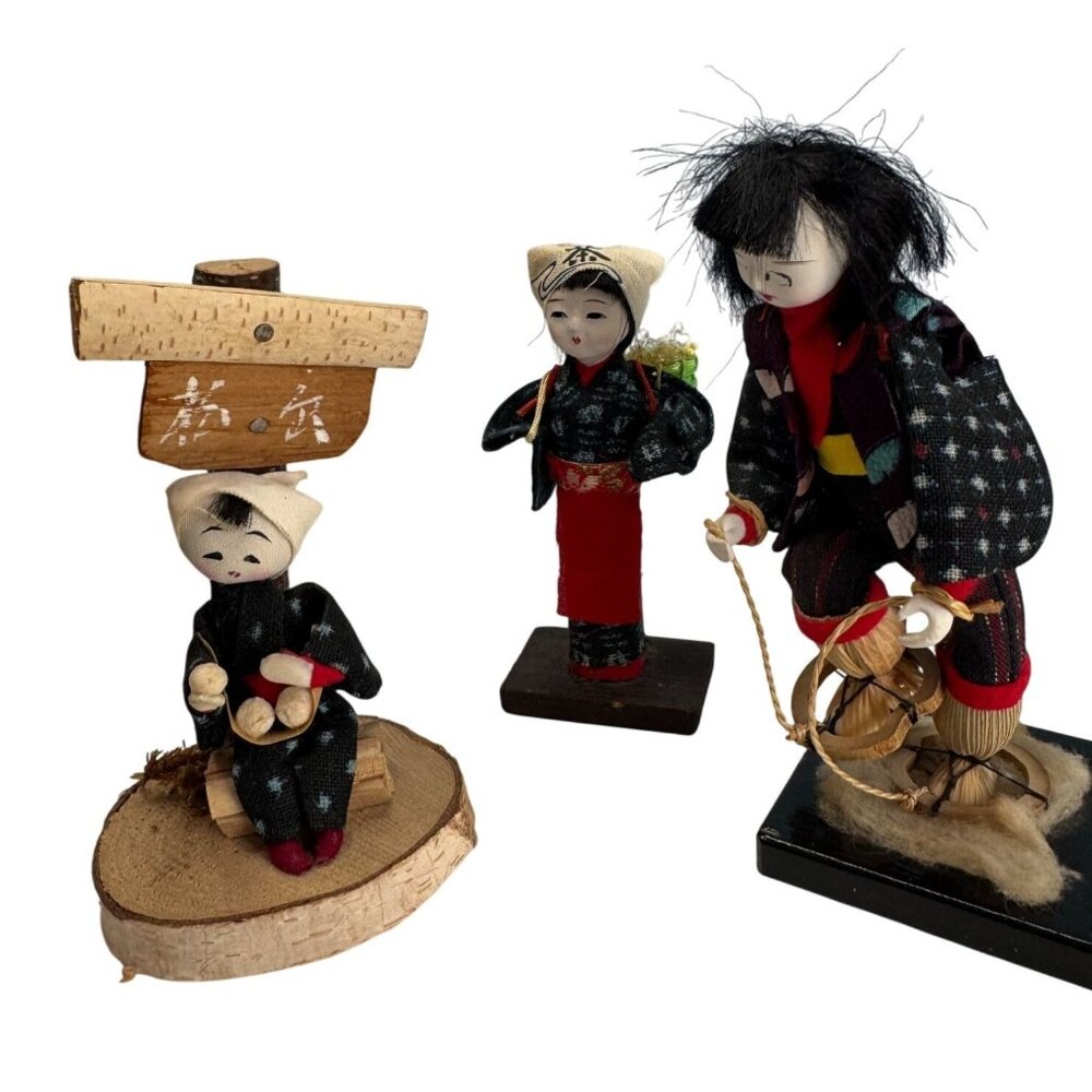 Vintage Japanese Kokeshi Folk Art Dolls Set Of 3 Handmade Traditional Costume 5"